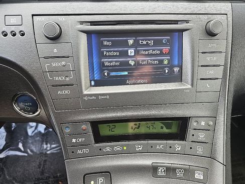 Used 2013 Toyota Prius One image 30