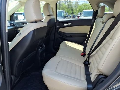 Used 2023 Ford Edge SEL w/ Convenience Package AWD/4WD image 9