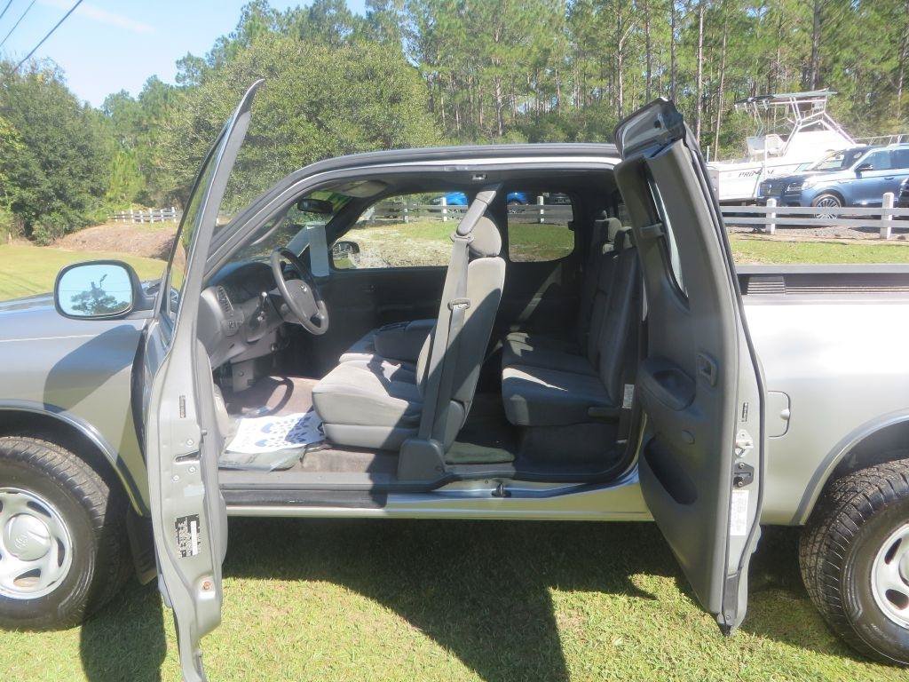 Used 2006 Toyota Tundra SR5 AWD/4WD image 13