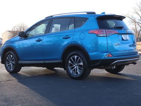Used 2017 Toyota RAV4 XLE image 7