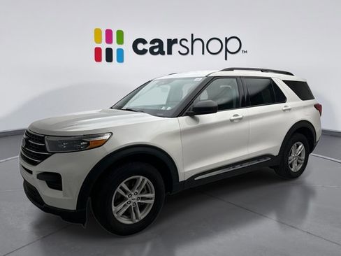 Used 2023 Ford Explorer XLT image 1