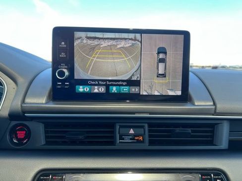 Used 2025 Honda Pilot Black Edition image 21