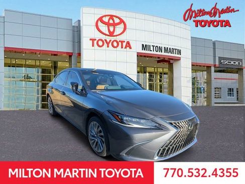Used 2022 Lexus ES 350 Ultra Luxury image 1