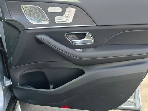 New 2026 Mercedes-Benz GLS 450 4MATIC image 30