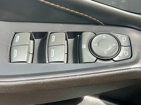 Used 2021 Chevrolet Traverse LT w/ LT Premium Package AWD/4WD image 15