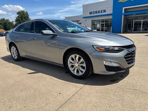 Used 2024 Chevrolet Malibu LT FWD image 1