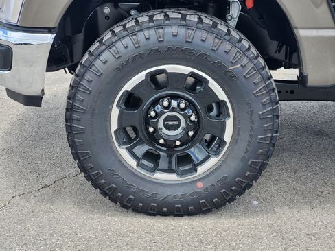 New 2026 Ford F350 King Ranch w/ Tremor Off-Road Package AWD/4WD image 7