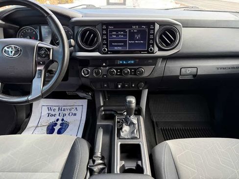Used 2021 Toyota Tacoma TRD Off-Road image 11