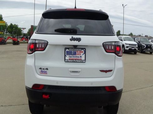 Certified 2024 Jeep Compass Trailhawk w/ Sun and Sound Group AWD/4WD image 7