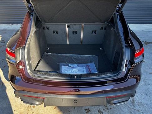 Certified 2026 Porsche Macan AWD/4WD image 26