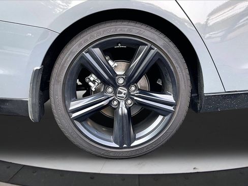 Used 2025 Honda Accord Sport image 36