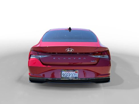 Used 2023 Hyundai Elantra Limited FWD image 4