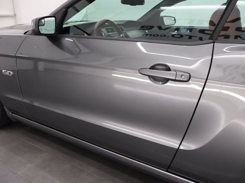 Used 2014 Ford Mustang GT Premium RWD image 31