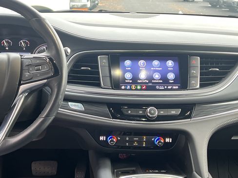 Used 2024 Buick Enclave Essence w/ Technology Package image 29