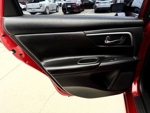 Used 2017 Nissan Altima 2.5 SV image 19