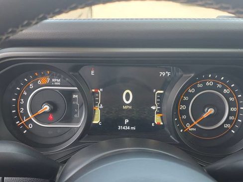 Used 2025 Jeep Wrangler Unlimited Rubicon AWD/4WD image 26
