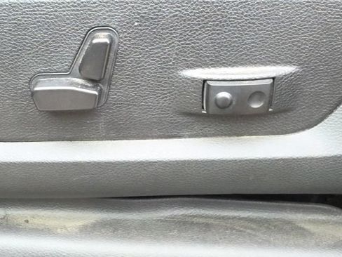 Used 2026 RAM 2500 Big Horn AWD/4WD image 7