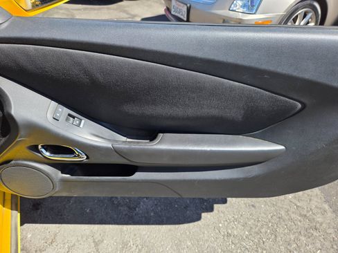 Used 2013 Chevrolet Camaro LT RWD image 8