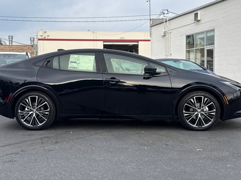 New 2026 Toyota Prius XLE image 9