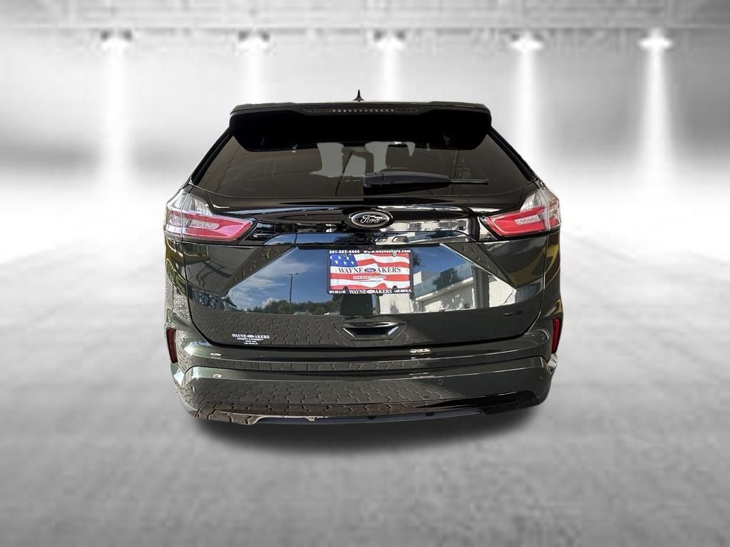 Used 2024 Ford Edge SE w/ Black Appearance Package AWD/4WD image 5