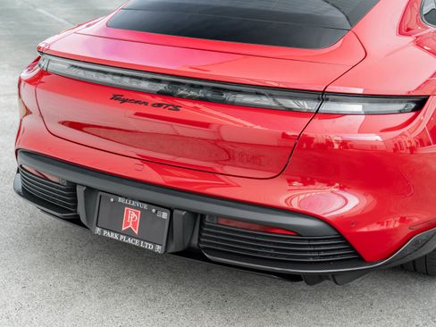 Used 2023 Porsche Taycan GTS image 7