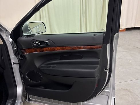 Used 2019 Lincoln MKT AWD image 36