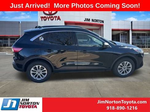 Used 2022 Ford Escape SE w/ Convenience Package image 6