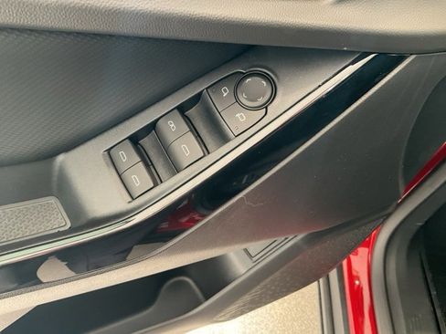 New 2026 Chevrolet Equinox LT image 9