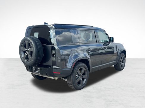 New 2026 Land Rover Defender 110 S image 9