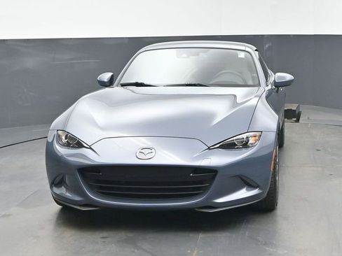 Used 2021 MAZDA MX-5 Miata RF Grand Touring RWD image 3