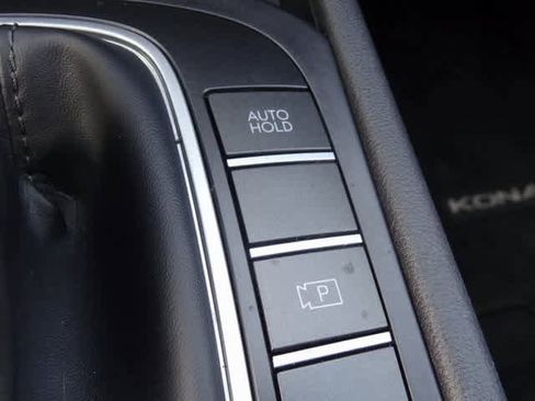 Used 2024 Hyundai Kona SEL image 16