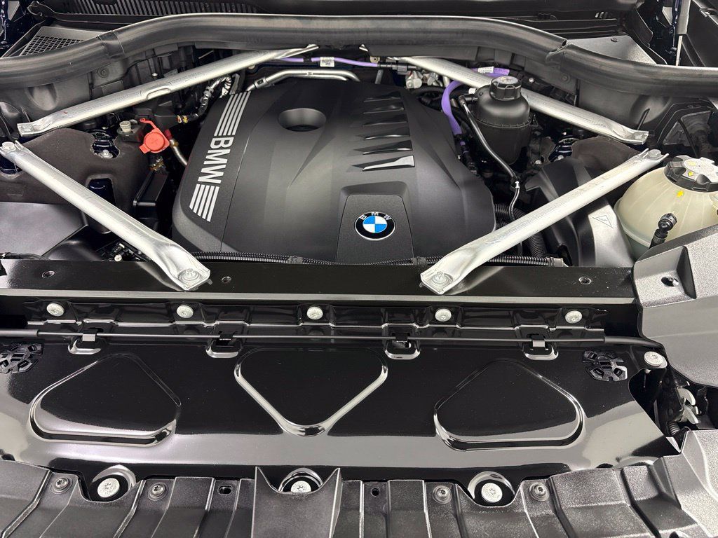 Used 2026 BMW X7 xDrive40i AWD/4WD image 24