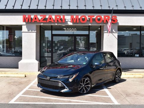 Used 2020 Toyota Corolla XSE image 2