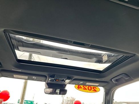 Used 2024 Lexus GX 550 image 12