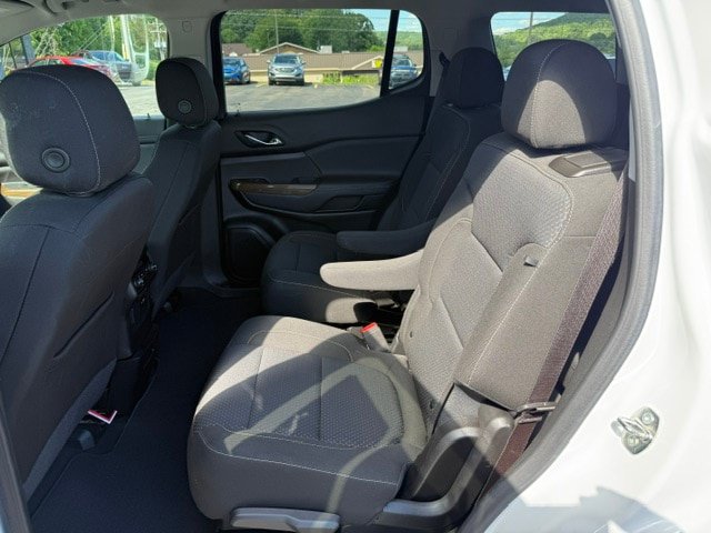 Used 2023 GMC Acadia SLE w/ Driver Convenience Package AWD/4WD image 9