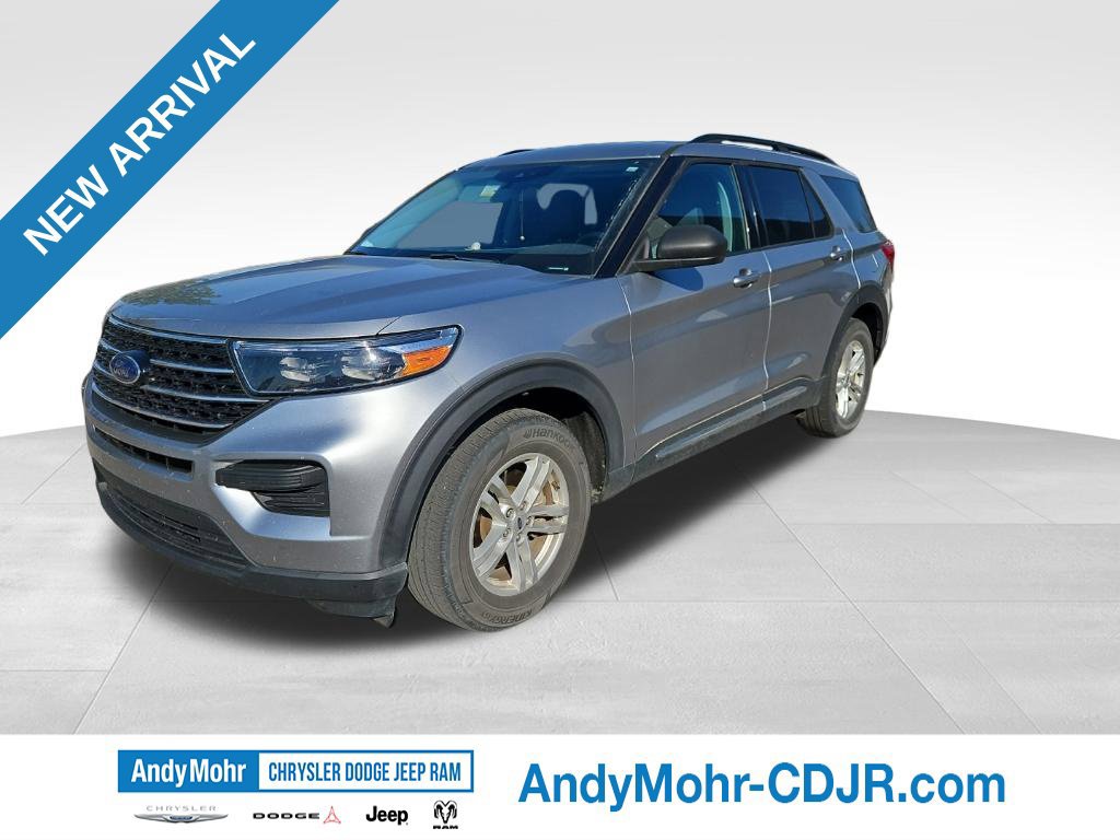 Used 2021 Ford Explorer XLT AWD/4WD image 3