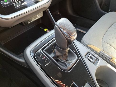Used 2024 Subaru Crosstrek 2.5i Sport AWD/4WD image 16