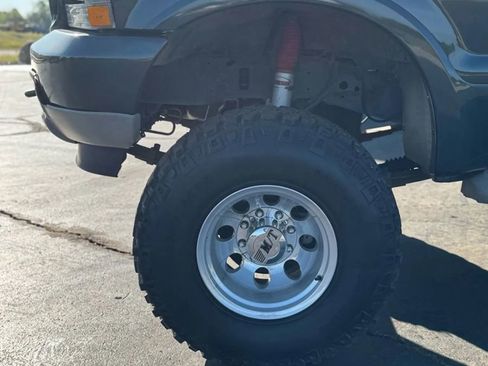 Used 2003 Ford Excursion Limited image 32