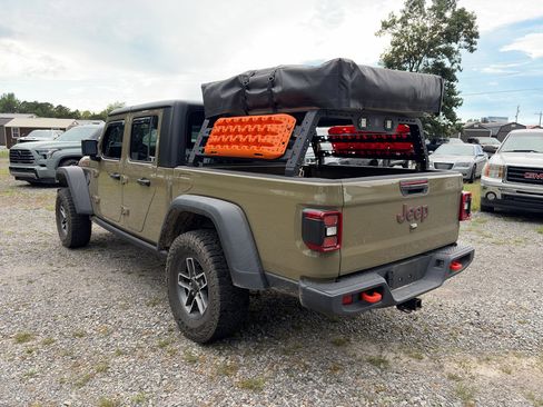 Used 2025 Jeep Gladiator Mojave AWD/4WD image 4