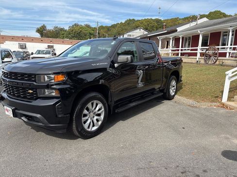Used 2021 Chevrolet Silverado 1500 Custom image 4