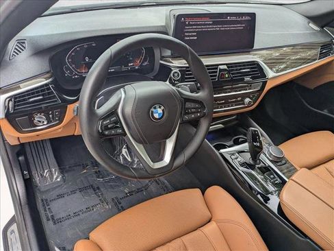 Used 2021 BMW 530i RWD image 10