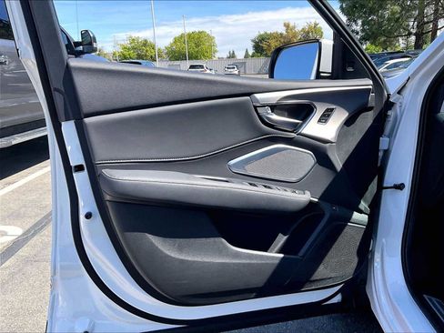 Used 2025 Acura RDX SH-AWD w/ Technology Package image 25