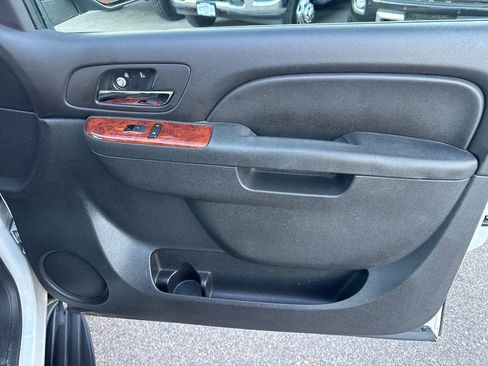 Used 2012 Chevrolet Tahoe LS image 17