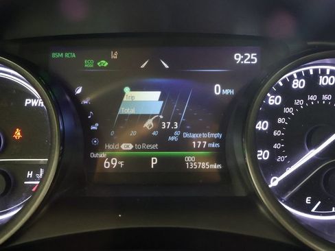 Used 2022 Toyota Camry XSE w/ Navigation Upgrade Package FWD image 17