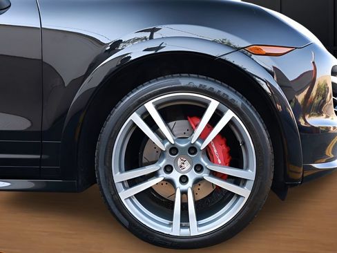 Used 2013 Porsche Cayenne GTS AWD/4WD image 14