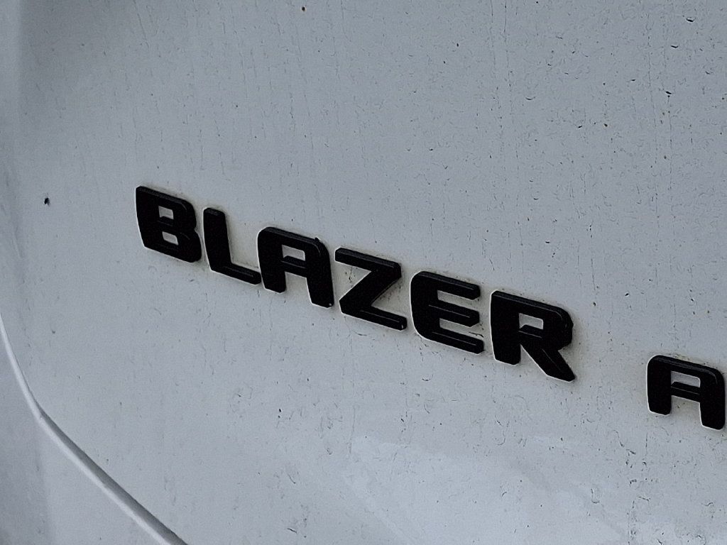 Used 2020 Chevrolet Blazer LT AWD/4WD image 25