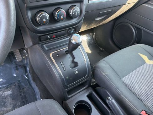Used 2014 Jeep Patriot Sport AWD/4WD image 16