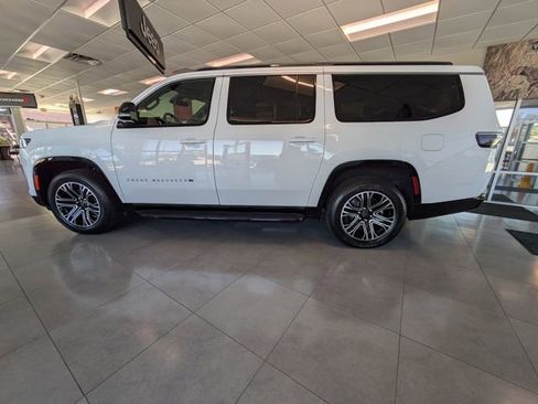 New 2026 Jeep Grand Wagoneer L 2WD image 7