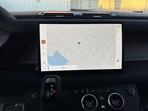 Used 2025 Land Rover Defender 110 S image 22