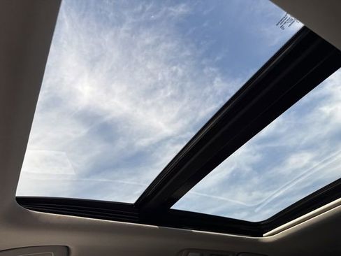 Used 2023 INFINITI QX60 Sensory image 32